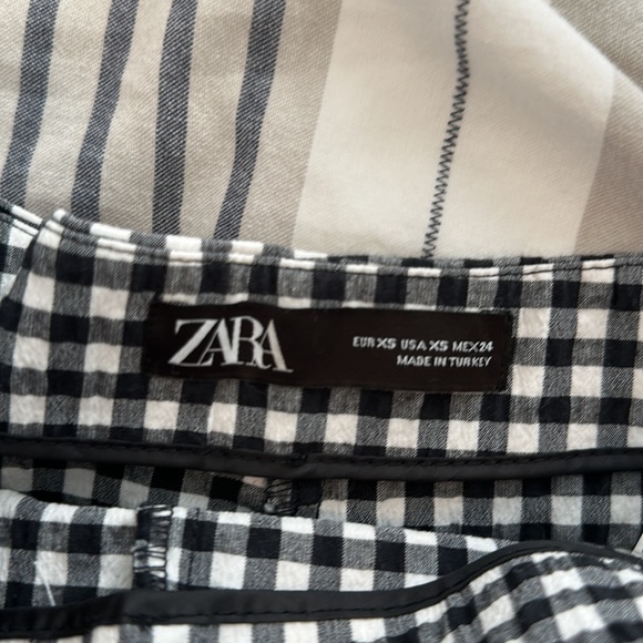 ZARA GINGHAM SHORTS - Picture 3 of 4